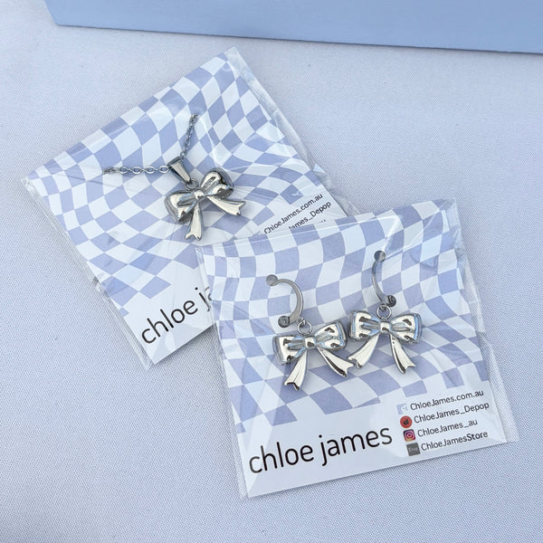 Silver Cutesy Bow Necklace