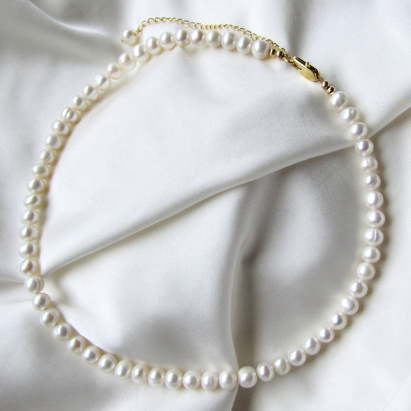 Alyssa Pearl Necklace