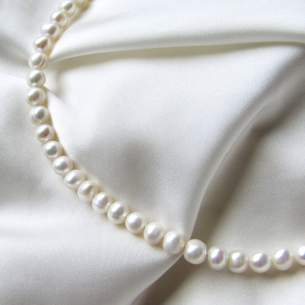 Alyssa Pearl Necklace