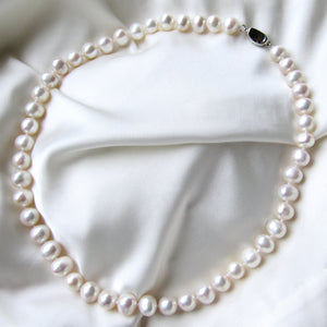 Large Pearl Necklace