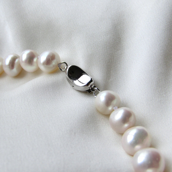 Large Pearl Necklace