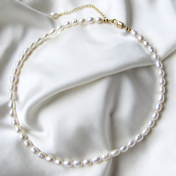 Eva Pearl Necklace