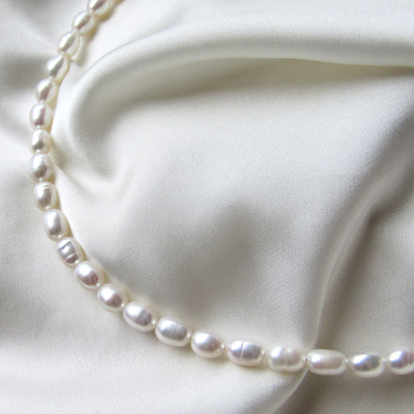 Eva Pearl Necklace