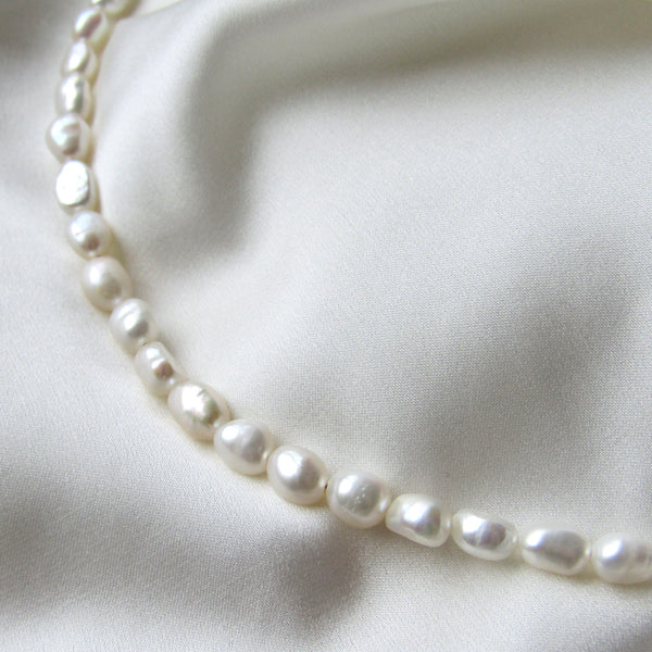 Rice Pearl Necklace