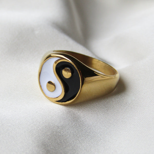 Gold Yin and Yang Signet Ring