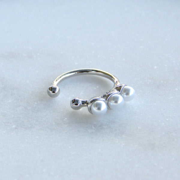 Silver Eva Ear Cuff