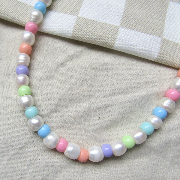 Pastel Chunky Beaded Pearl Necklace