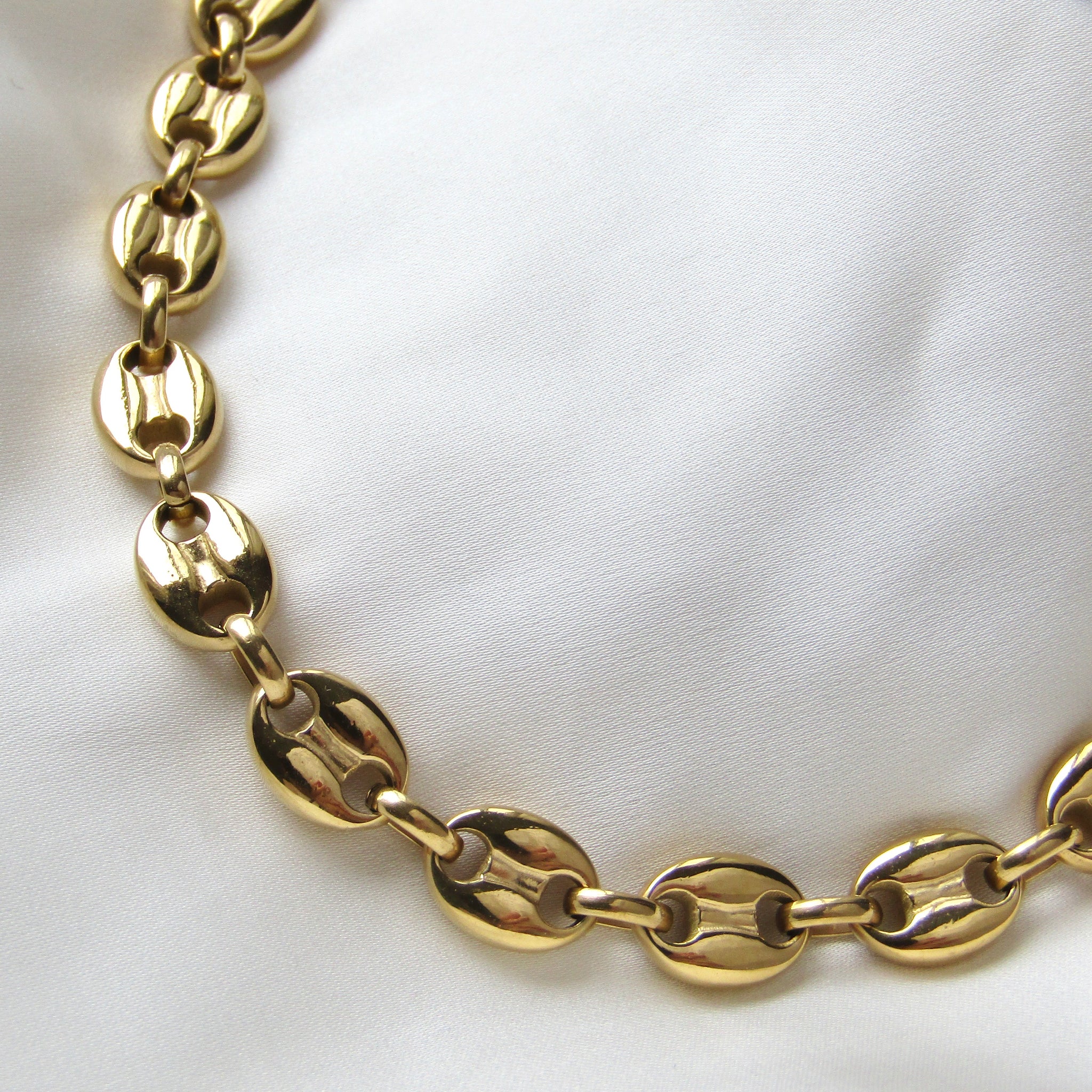 Un Caffe Chain Necklace