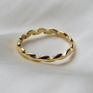 Gold Laurel Stacking Ring