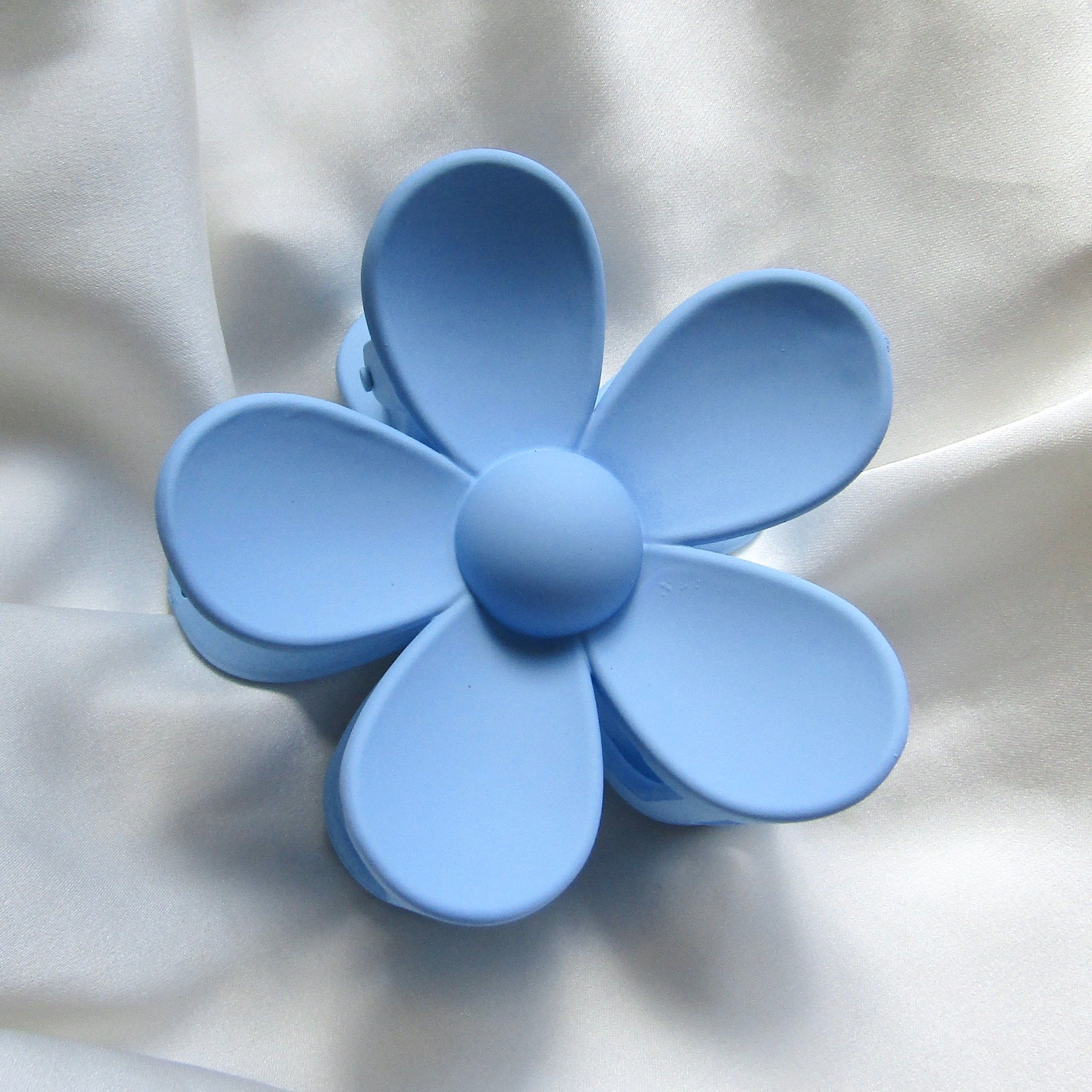 Sky Blue Posy Claw Clip