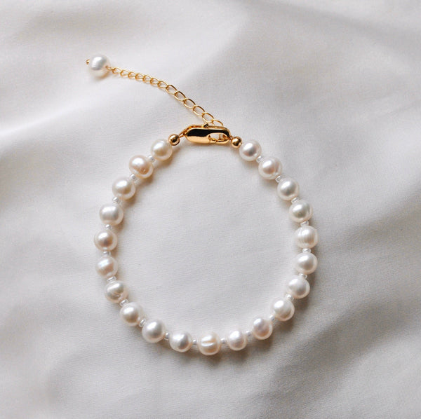 White Pearl Bracelet