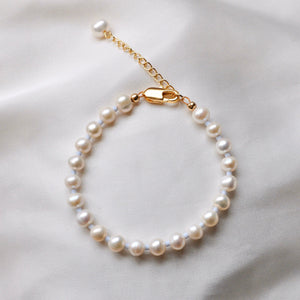 Periwinkle Pearl Bracelet